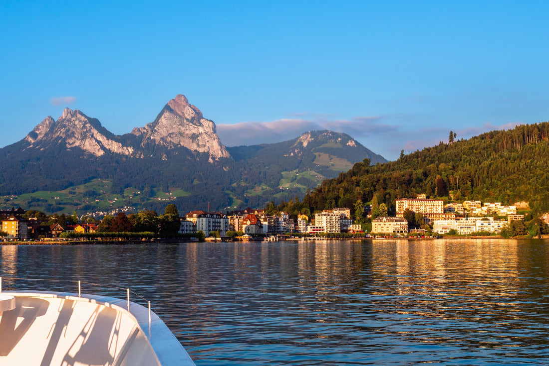 Noah Jigsaw Puzzle View from Lake Lucerne or Lake Lucerne in Brunnen, a town in the political municipality of Ingenbohl, on Lake Lucerne in the Schwyz canton of Schwyz in Switzerland 2000 pieces