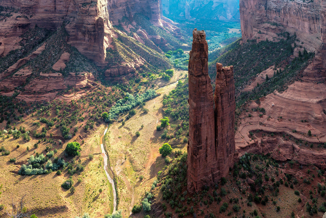 Spider Rock, Canyon de Chelly National Monument in Apache County, Arizona 2000pc Puzzle