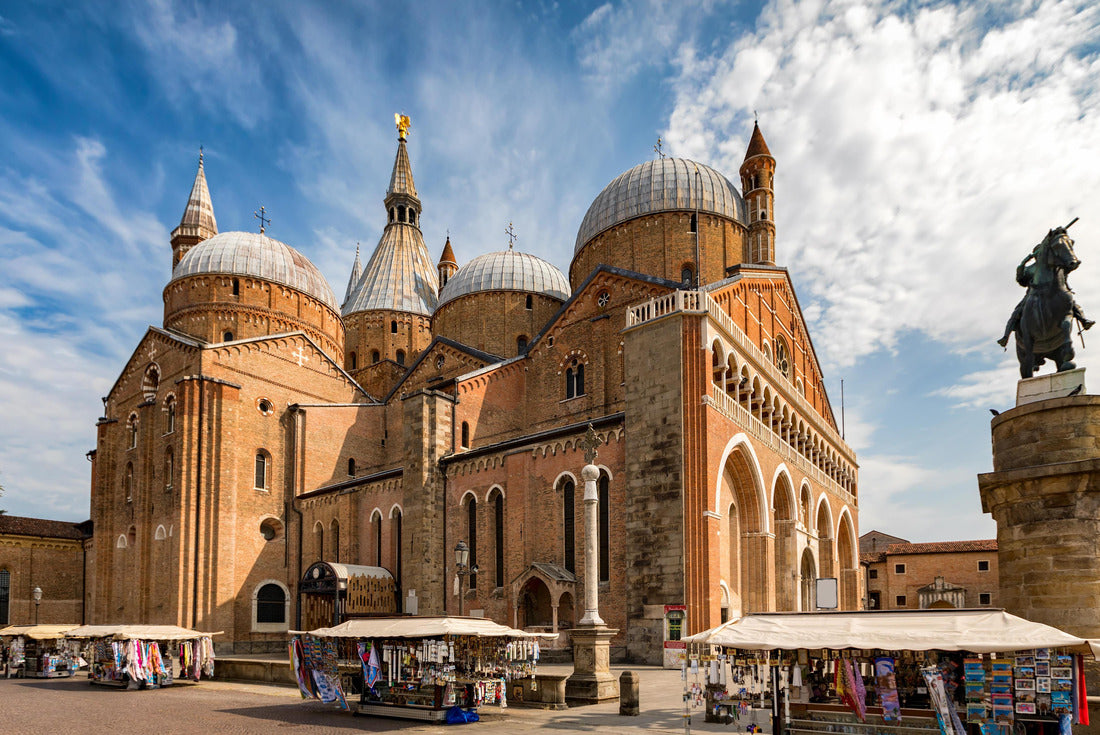 The Basilica di Sant'Antonio in Padova, Italy, on a summer's day 2000pc Puzzle
