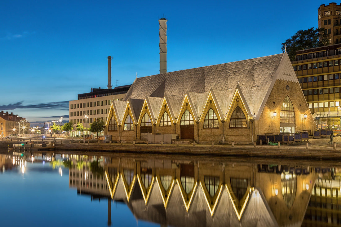 Feskekorka (Fish Church) is a fish market in Gothenburg, Sweden, which got its name from its similarity to a neo-Gothic church 2000pc Puzzle