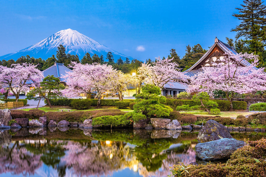 Noah Jigsaw Puzzle Fujinomiya, Shizuoka, Japan with Mt. Fuji and temples in spring season 2000 pieces
