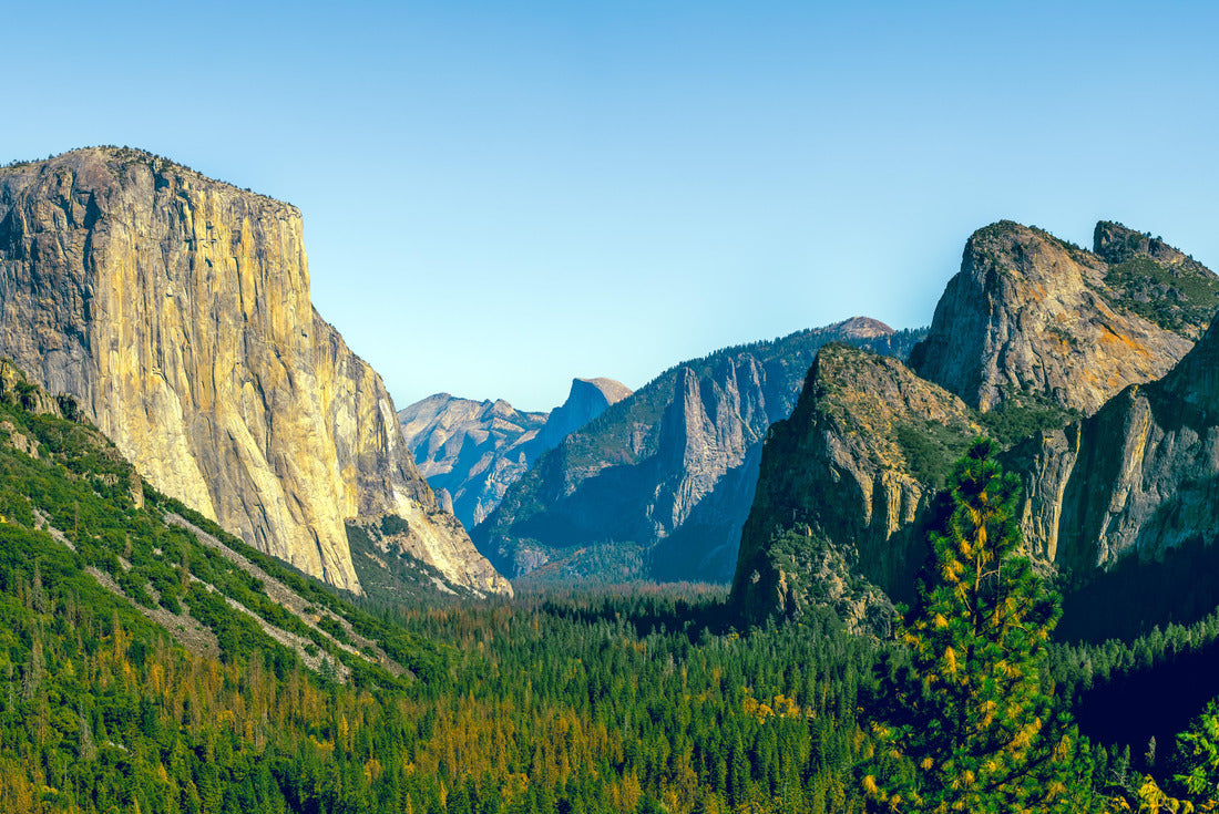 Classic Valley view in Yosemite National Park, California. The must-go attraction for tourists visiting California. Half dome 2000pc Puzzle