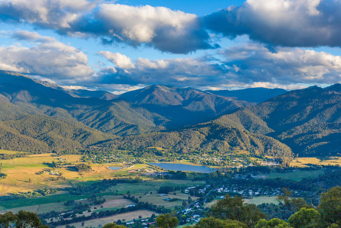 Mount Beauty town and pondage at sunset. Kiewa valley, Victoria, Australia 2000pc Puzzle