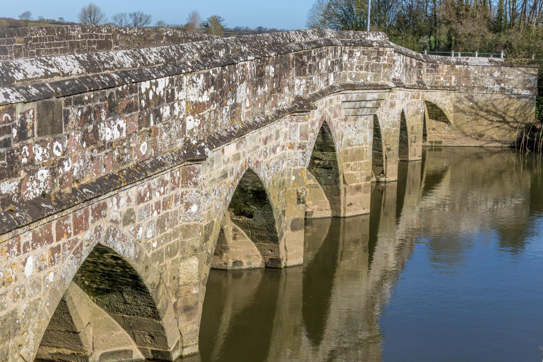 Sturminster Newton Dorset England: Old stone bridge over the river Stour at Sturminster Newton 2000pc Puzzle