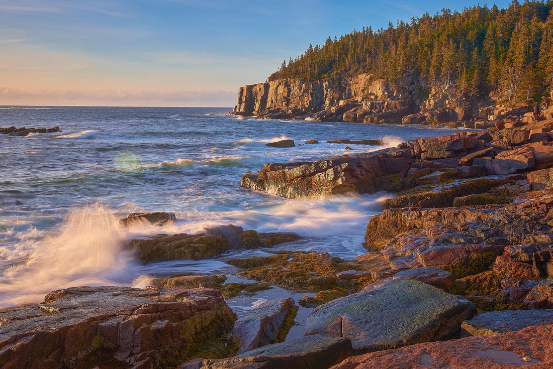 Eastern coastline of Acadia National Park at sunrise 2000pc Puzzle
