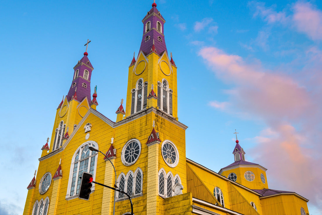 The church of San Francisco in the main square of Castro on the island of Chiloe in southern Chile 2000pc Puzzle