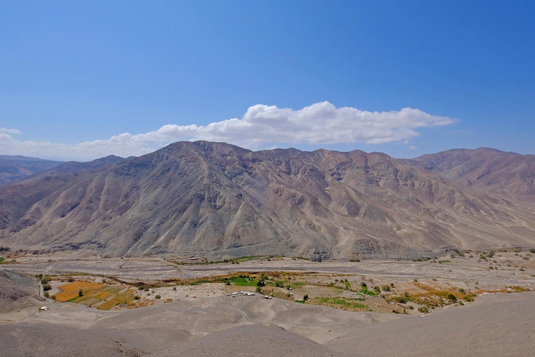Atacama desert landscape with sand, dunes and mountains, Andes near Huara, Chile, South America 2000pc Puzzle