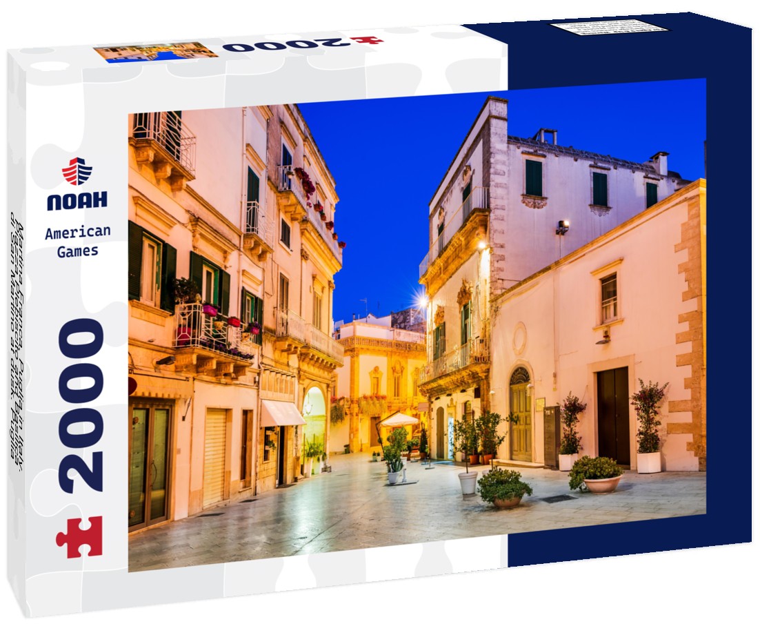 Martina Franca, Puglia in Italy. Piazza Plebiscito and Basilica di San Martino at dusk. Puglia, Bari region in Italy 2000pc Puzzle