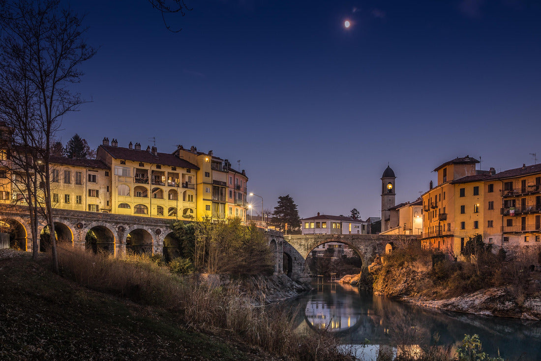 An evening in Ivrea ponte vecchio old bridge, Piemonte, Italy 2000pc Puzzle