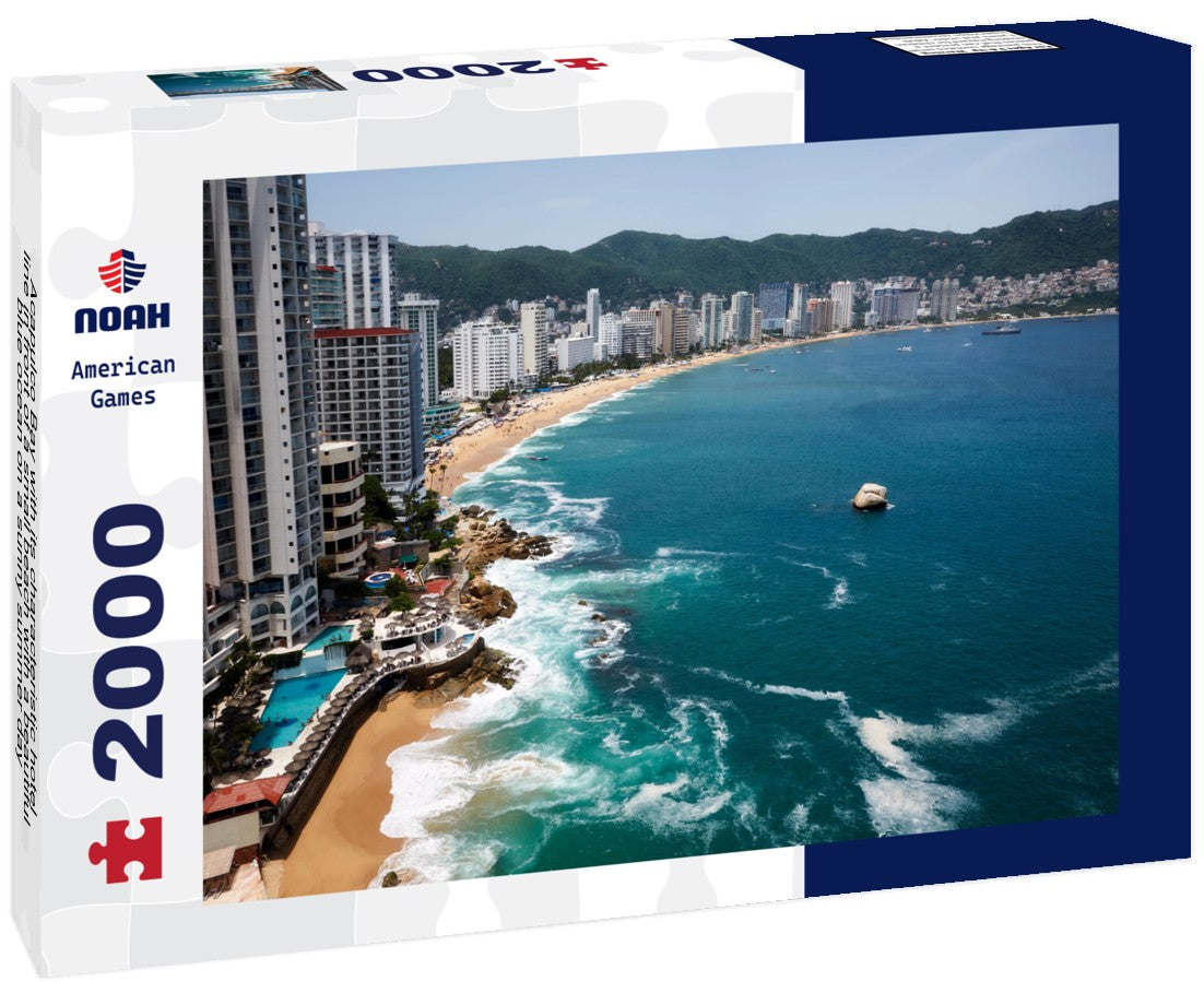 Noah Jigsaw Puzzle Acapulco Bay with its characteristic hotel line in front of a small beach with a beautiful blue ocean on a sunny summer day 2000 pieces