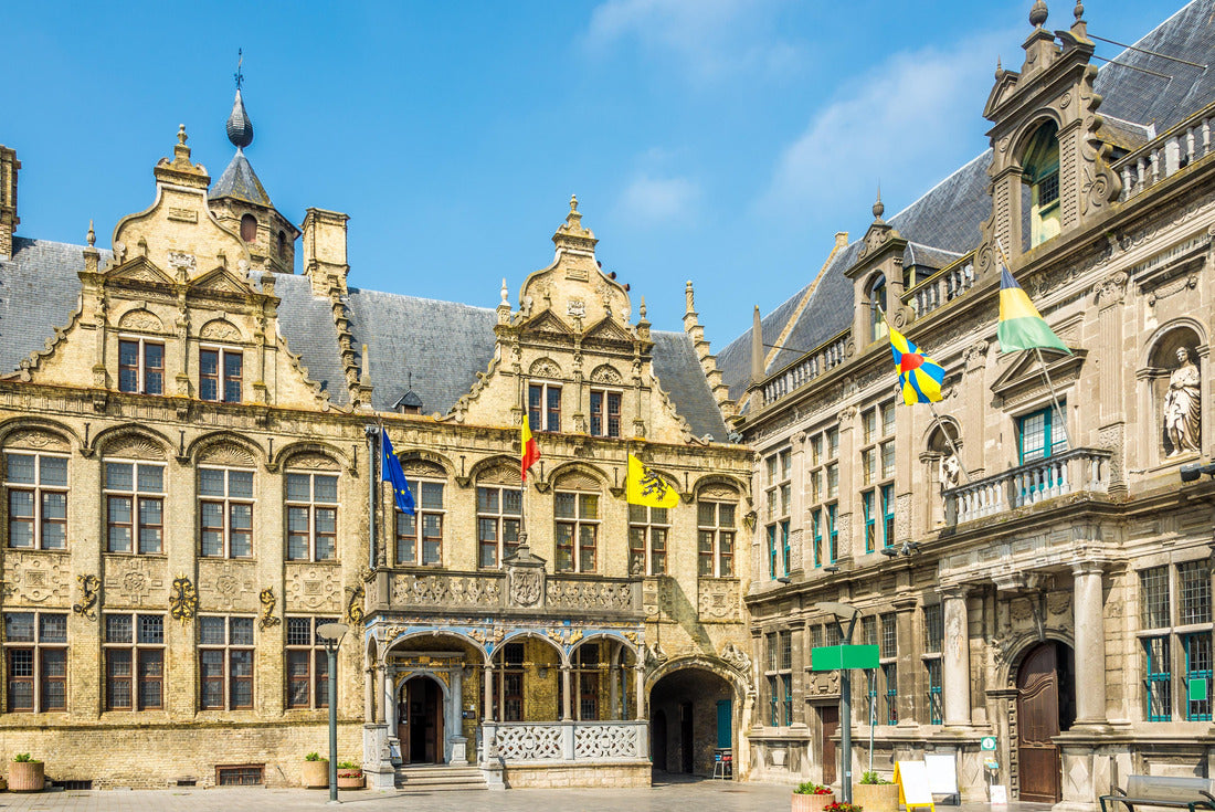 the building of City hall and Courthouse in Veurne, Belgium 2000pc Puzzle