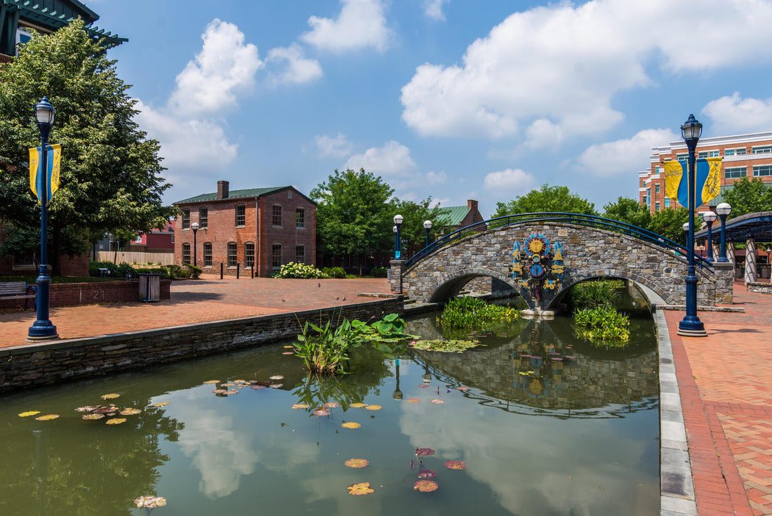 Historic building in the city center Frederick Maryland at the Corroll Creek Promenade 2000pc Puzzle