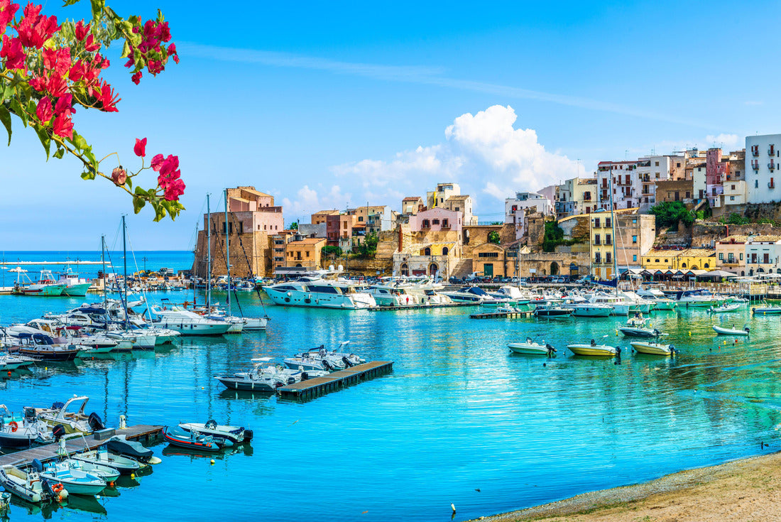 The Sicilian harbor of Castellammare del Golfo, amazing coastal village of the island of Sicily, province of Trapani, Italy 2000pc Puzzle