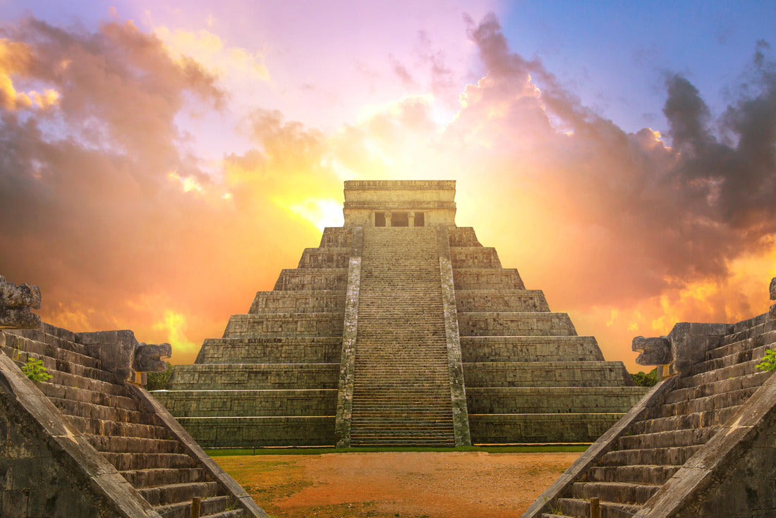 Mexico, Chichen Itza, Yucatn. Mayan pyramid of Kukulcan El Castillo at sunset 2000pc Puzzle