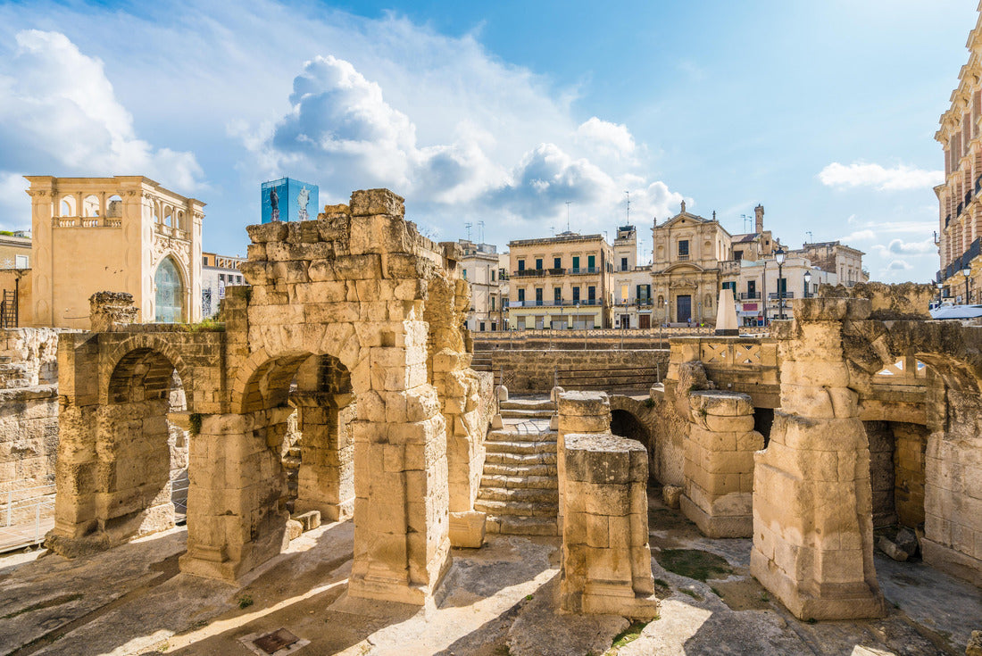 Ancient Roman amphitheater in Lecce, Puglia region, southern Italy 2000pc Puzzle