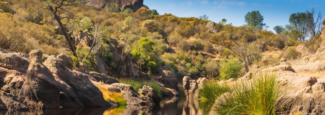 Noah Jigsaw Puzzle Summer hike in pinnacles national park, West Coast, California panorama 1000 pieces