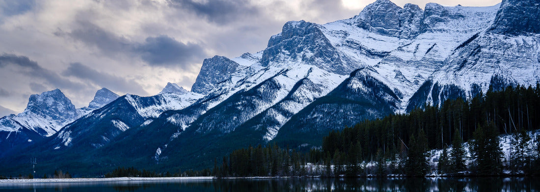 Noah Jigsaw Puzzle Canadian Rocky Mountains reflection on Grassy Lakes Canmore Alberta panorama 1000 pieces