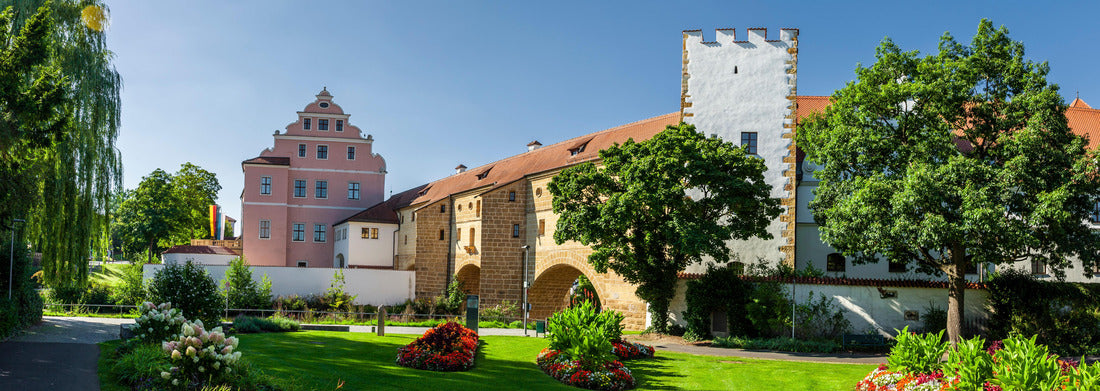 Noah Jigsaw Puzzle Amberg Castle with city wall and city glasses over the river Vils panorama 1000 pieces