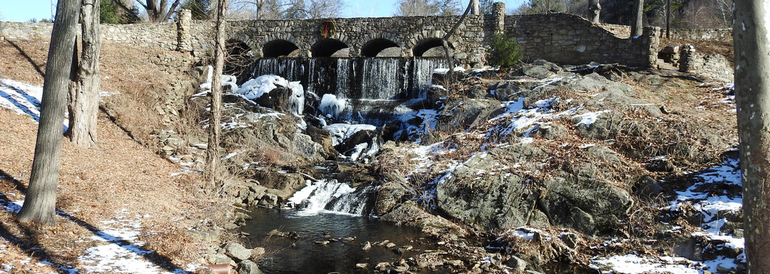 Noah Jigsaw Puzzle The winter landscape of Case Falls in Manchester, Hartford County, Connecticut panorama 1000 pieces
