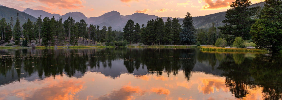 Noah Jigsaw Puzzle Summer Sunset at Sprague Lake - Panoramic view of summer sunset at Sprague Lake with high peaks of Continental Divide on the shore, Rocky Mountain National Park, Colorado, USA panorama 1000 pieces