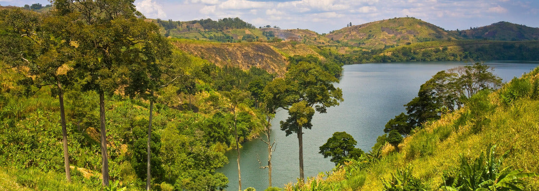 Noah Jigsaw Puzzle View of Lake Nyabiker from the main road to Kibale National Park, Uganda panorama 1000 pieces