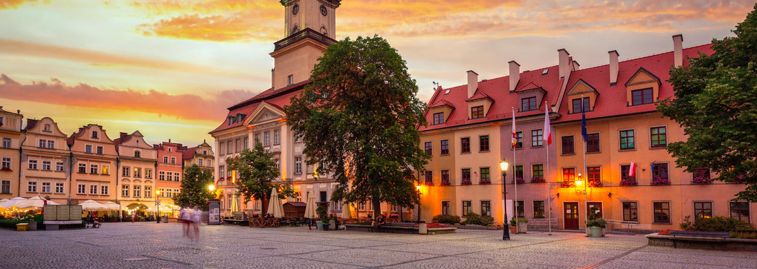 Noah Jigsaw Puzzle Beautiful architecture of the town hall square in Jelenia Gora at sunset, Poland panorama 1000 pieces