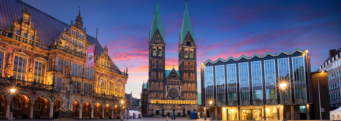 Noah Jigsaw Puzzle Bremen, Germany. Cityscape of the Hanseatic city of Bremen, Germany with historic market square, Bremen Cathedral and town hall at summer sunrise panorama 1000 pieces
