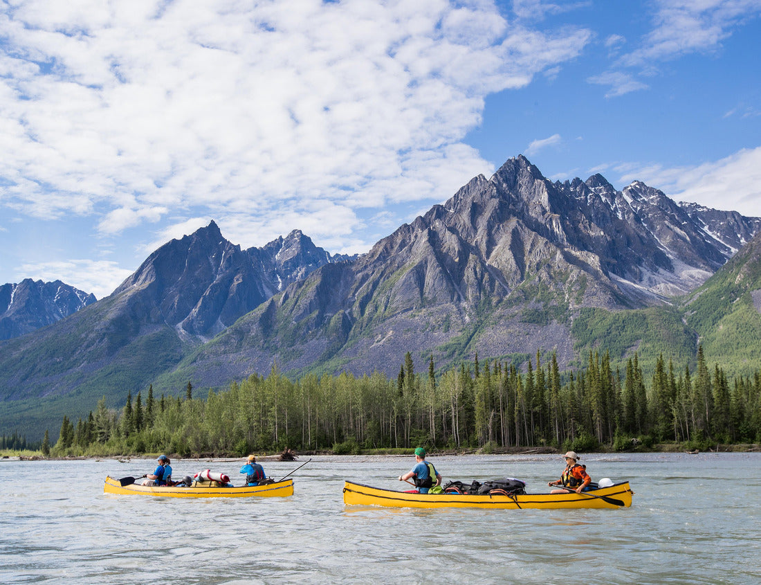 ImagiCan Jigsaw Puzzle Group paddling down the whitewater of the Nahanni River in the Northwest Territories 1000 pieces
