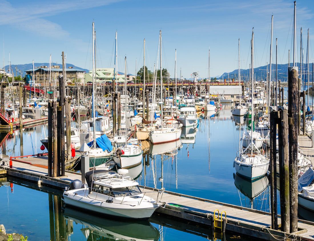 ImagiCan Jigsaw Puzzle Campbell River Harbour on a Clear Summer Morning. Vancouver Island, BC, Canada 1000 pieces