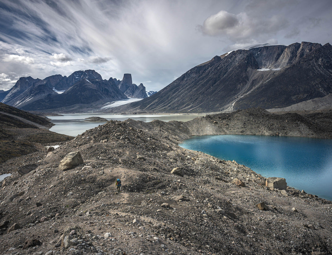 ImagiCan Jigsaw Puzzle Summit Lake, Akshayuk Pass, Baffin Island with mountains on background, Nunavut 1000 pieces