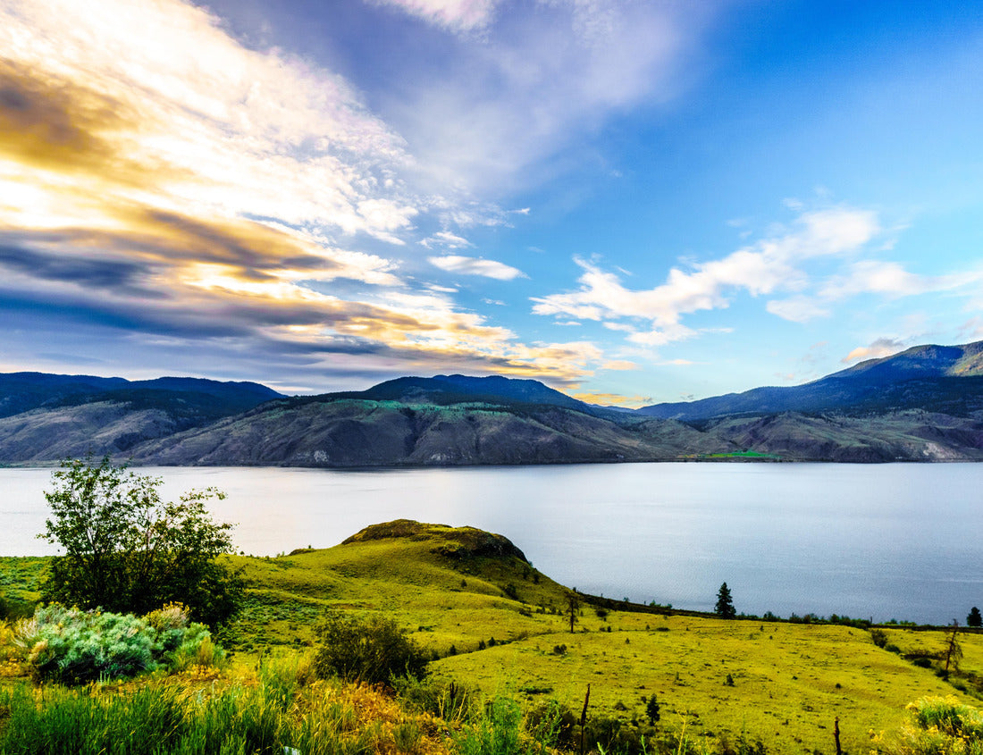 ImagiCan Jigsaw Puzzle Sunset over Kamloops Lake along the Trans Canada Highway in British Columbia, Canada 1000 pieces