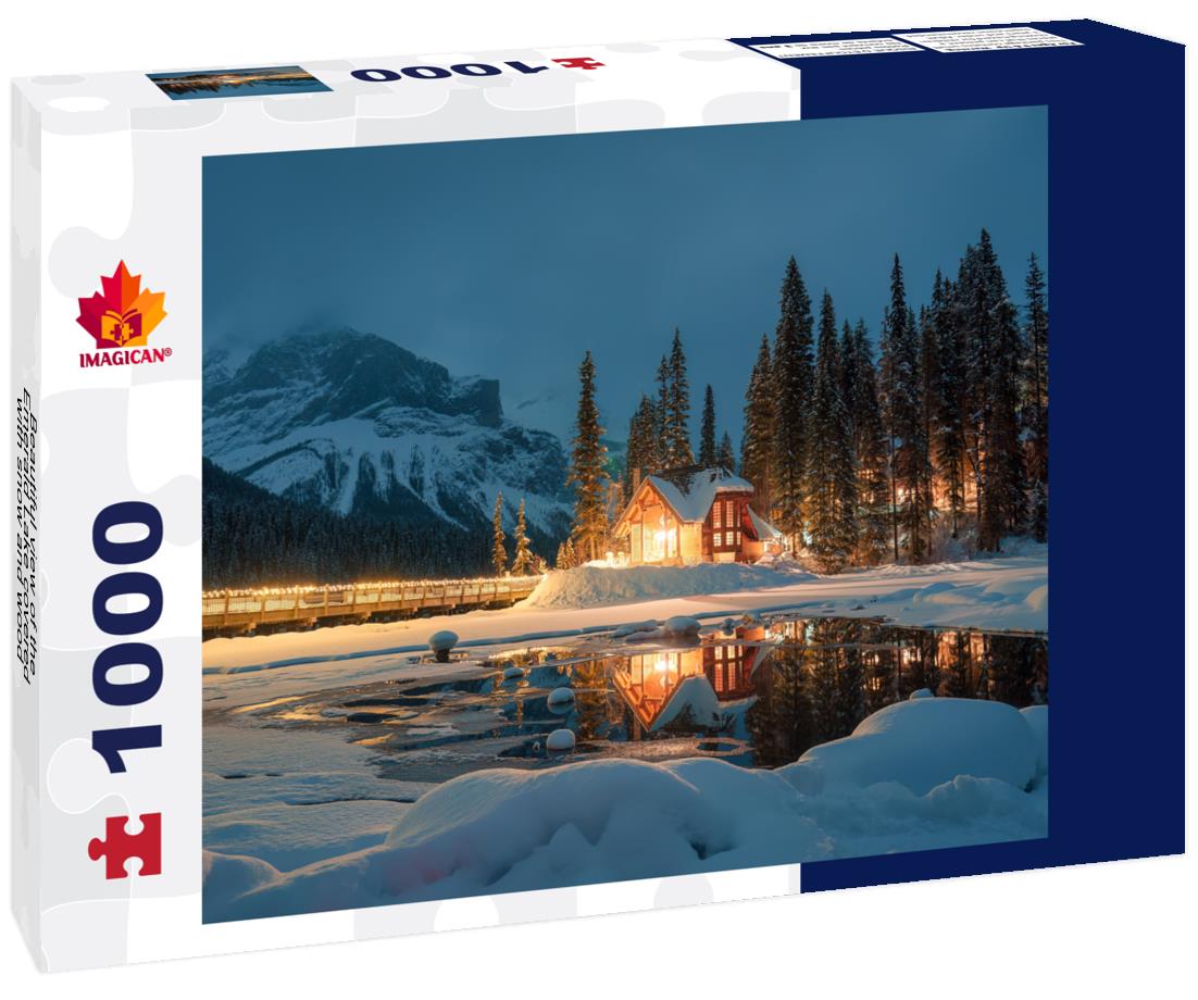 ImagiCan Jigsaw Puzzle Beautiful view of the Emerald Lake covered with snow and wood 1000 pieces