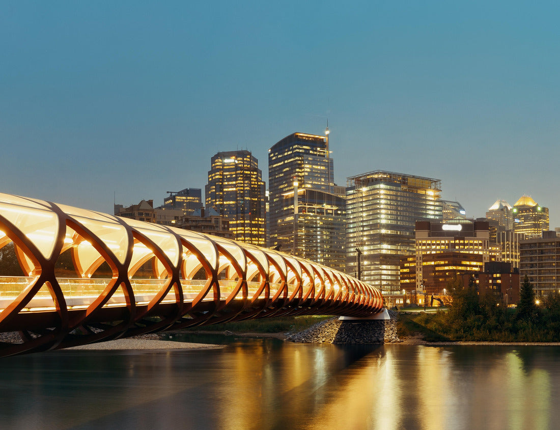 ImagiCan Jigsaw Puzzle Calgary cityscape with Peace Bridge and downtown skyscrapers in Alberta at night, Canada 1000 pieces