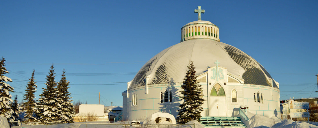 The Igloo Church in Inuvik, Northwest Territories 2000pc Panoramic Puzzle