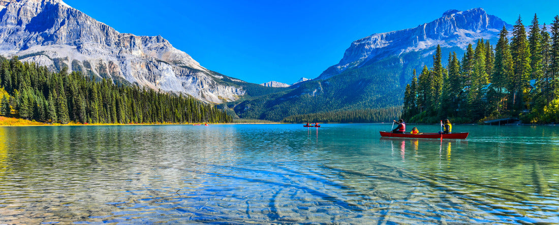 Emerald Lake, Yoho National Park in Canada 2000pc Panoramic Puzzle