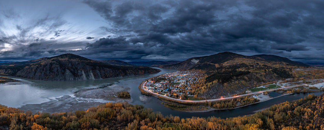 Dawson City Yukon 2000pc Panoramic Puzzle