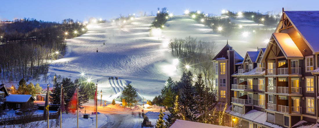 Blue Mountain Village in winter, Ontario 2000pc Panoramic Puzzle