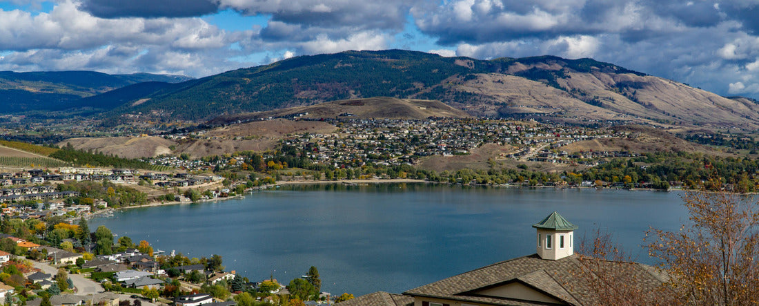 Autumn in Vernon, British Columbia, Canada 2000pc Panoramic Puzzle