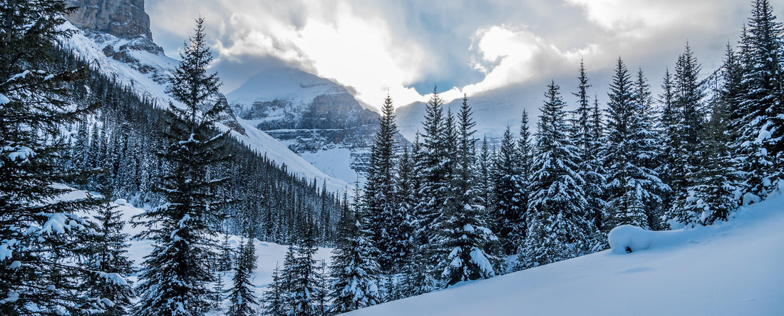 Lake Louise in Banff Park in winter, Alberta, Canada 2000pc Panoramic Puzzle