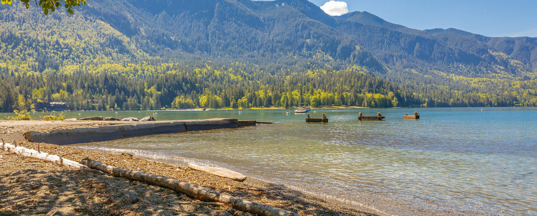 Beautiful view of Cultus Lake, BC, Canada, Chilliwack 2000pc Panoramic Puzzle