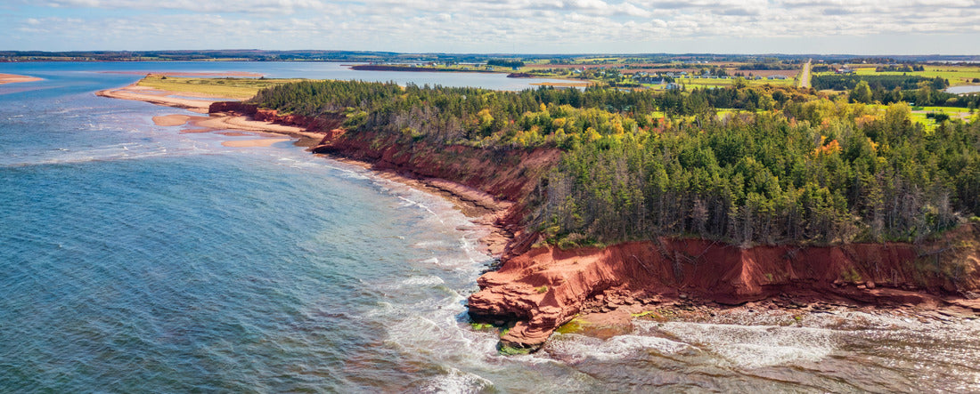 Rocky coast on the Atlantic. Prince Edward Island, Canada. 2000pc Panoramic Puzzle