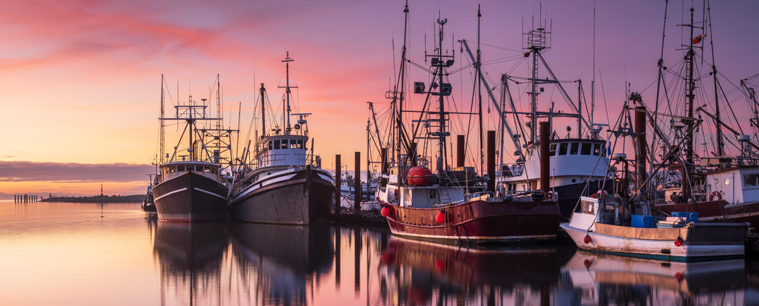Fishing boats in Steveston Harbour at dusk, Richmond, British Columbia 2000pc Panoramic Puzzle