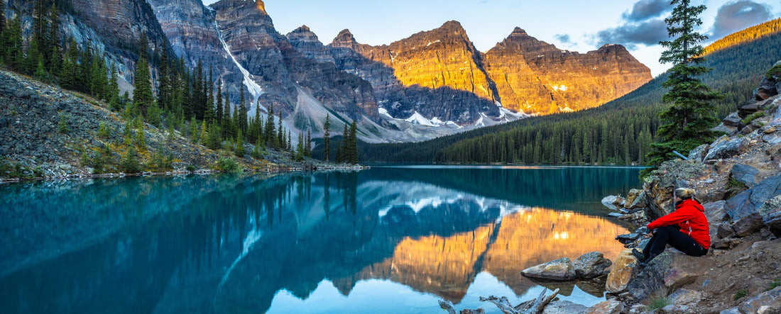 Moraine Lake in Banff National Park, Canadian Rockies, Alberta, Canada 2000pc Panoramic Puzzle