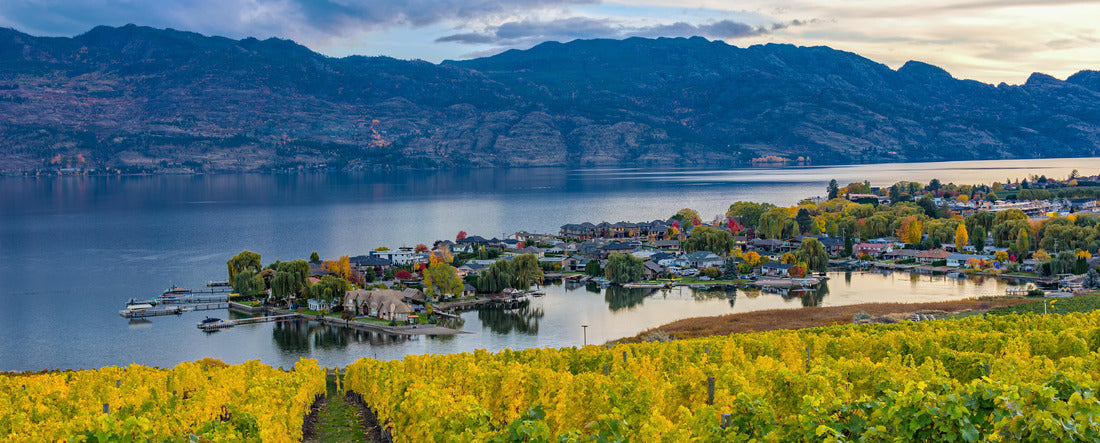 ImagiCan Jigsaw Puzzle Upstream view to South Nahanni River, Northwest Territories 2000 pieces panorama