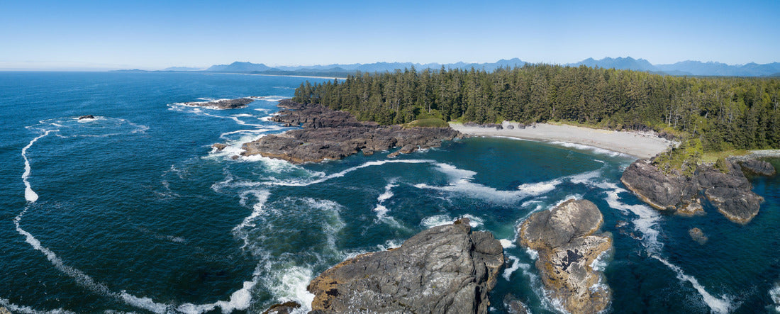Wickaninnish Beach near Tofino and Ucluelet on Vancouver Island, BC 2000pc Panoramic Puzzle
