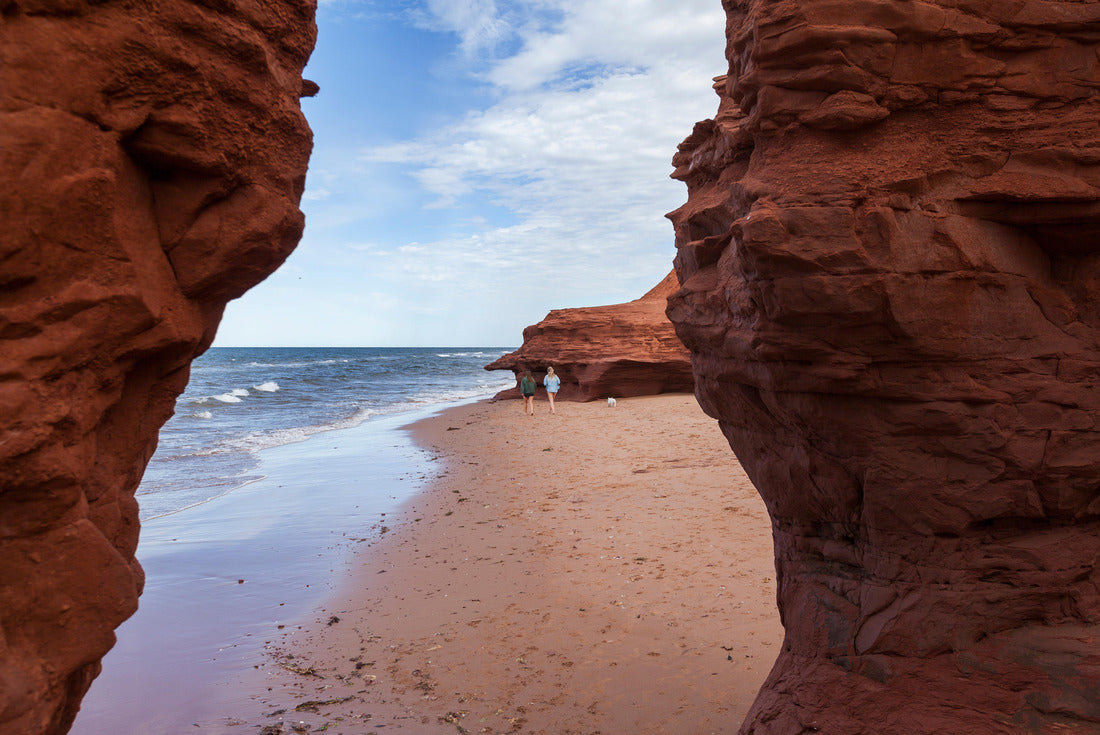 Thunder Cove rocks at Prince Edward Island Canada 2000pc Puzzle