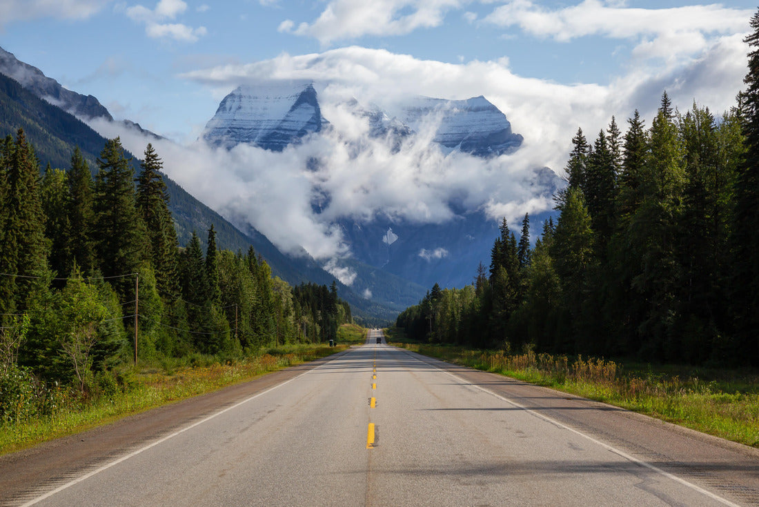 Beautiful View of Yellowhead Highway with Mount Robson 2000pc Puzzle