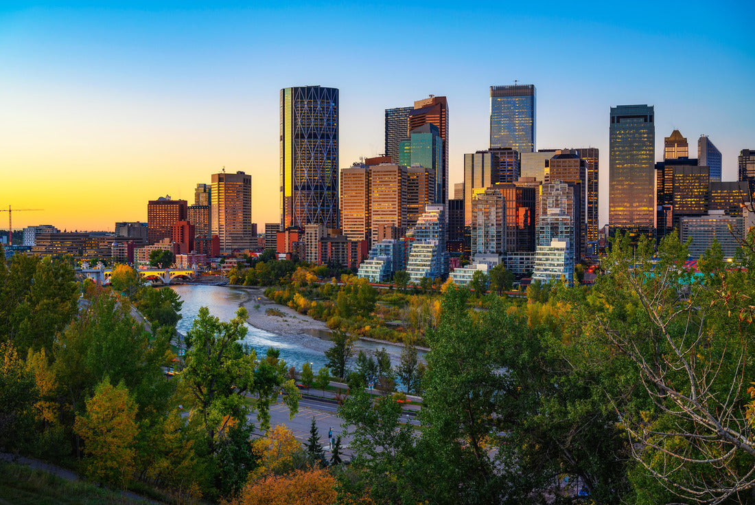 Sunset above the Calgary skyline with the Bow River, Alberta, Canada 2000pc Puzzle