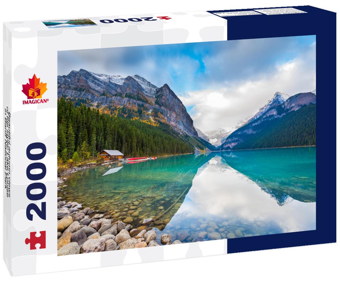 Beautiful autumn views of the idyllic Lake Louise in Banff National Park 2000pc Puzzle