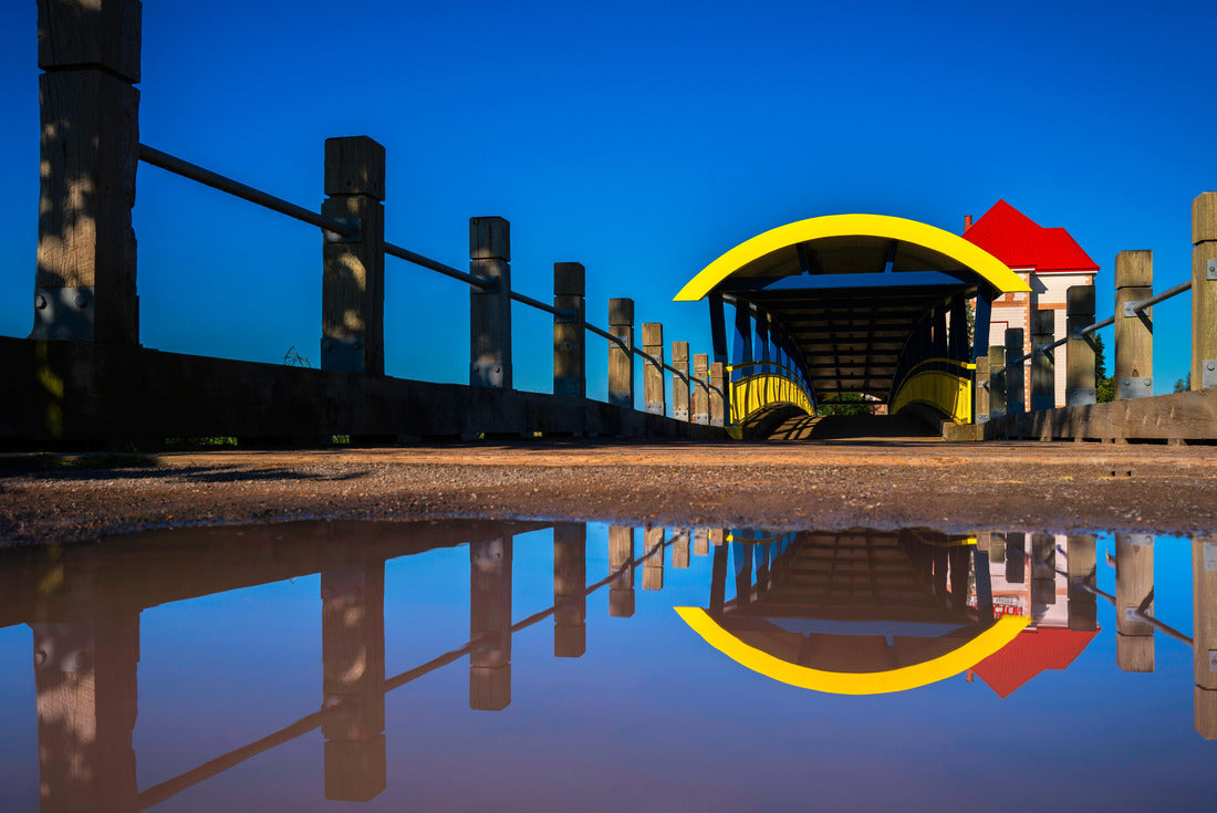 Moncton Bridge over the Petitcodiac River in Riverfront Park in New Brunswick 2000pc Puzzle